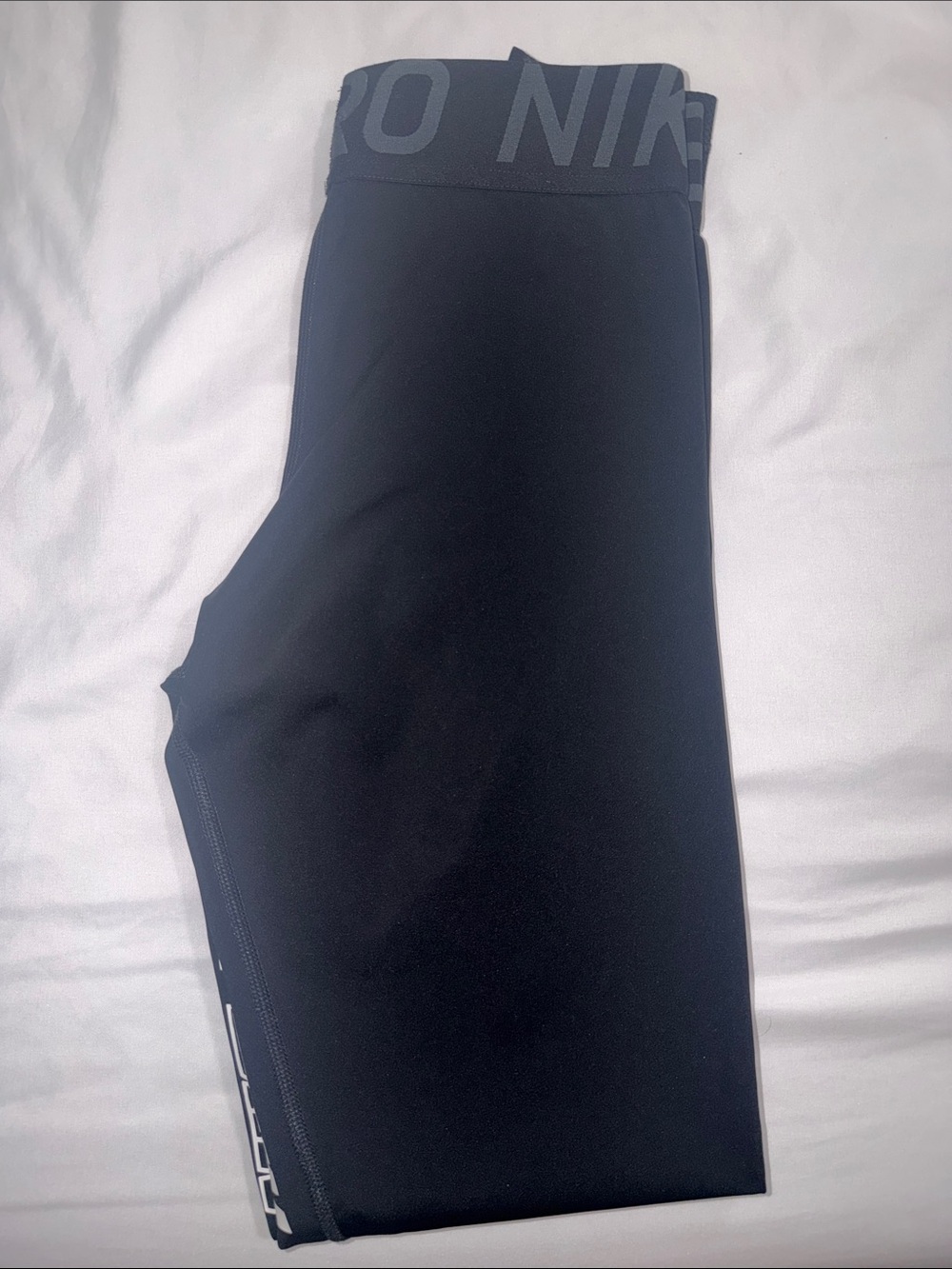Women’s NikePro gym Leggings with White Logo. - Picture 2 of 8